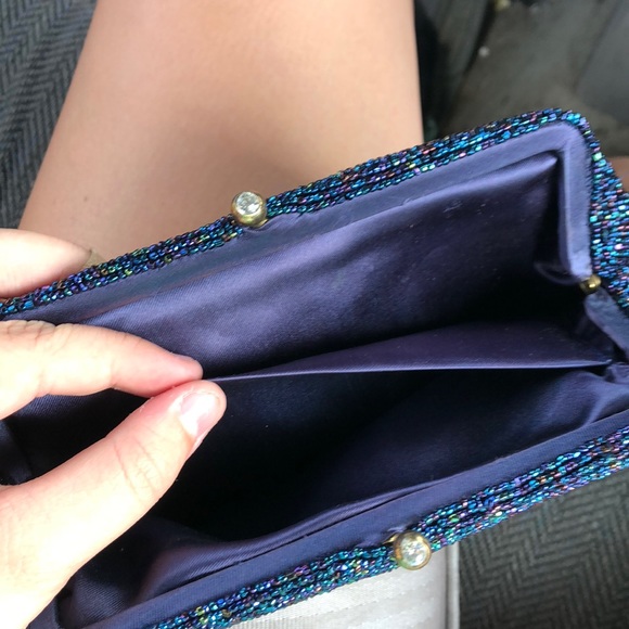Gimbels Handbeaded clutch purse - Picture 5 of 5